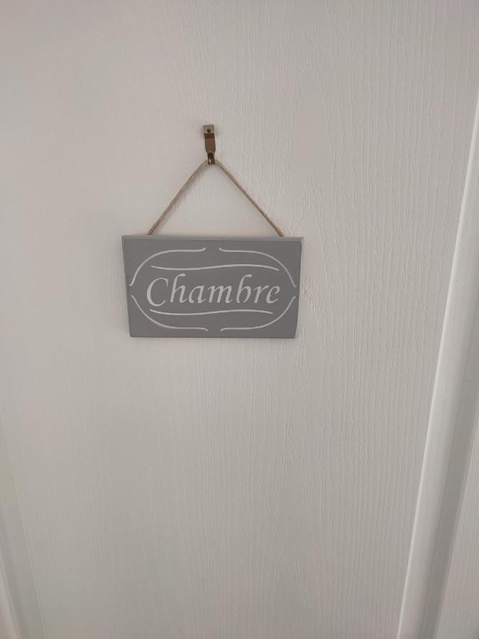 Les Insolites De Champeix Eksteriør billede