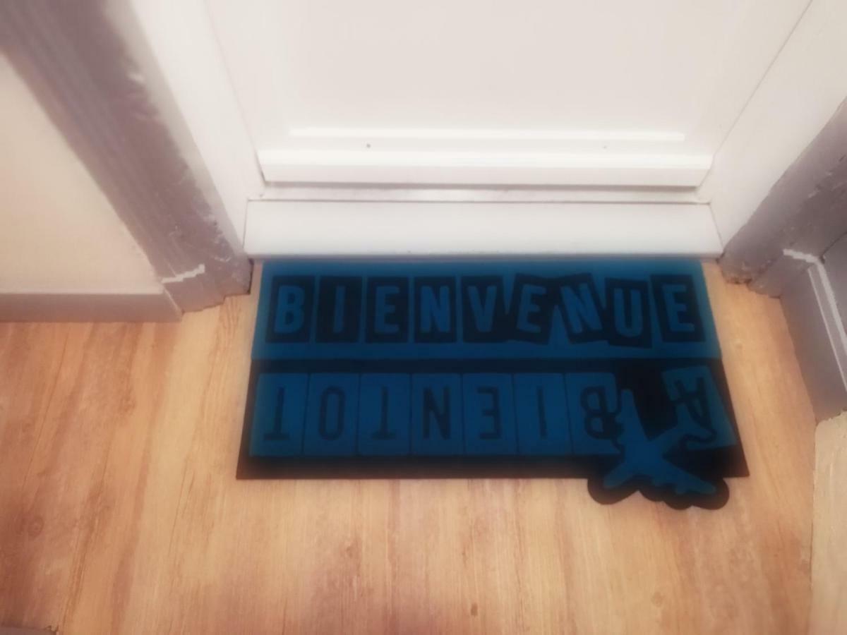Les Insolites De Champeix Eksteriør billede